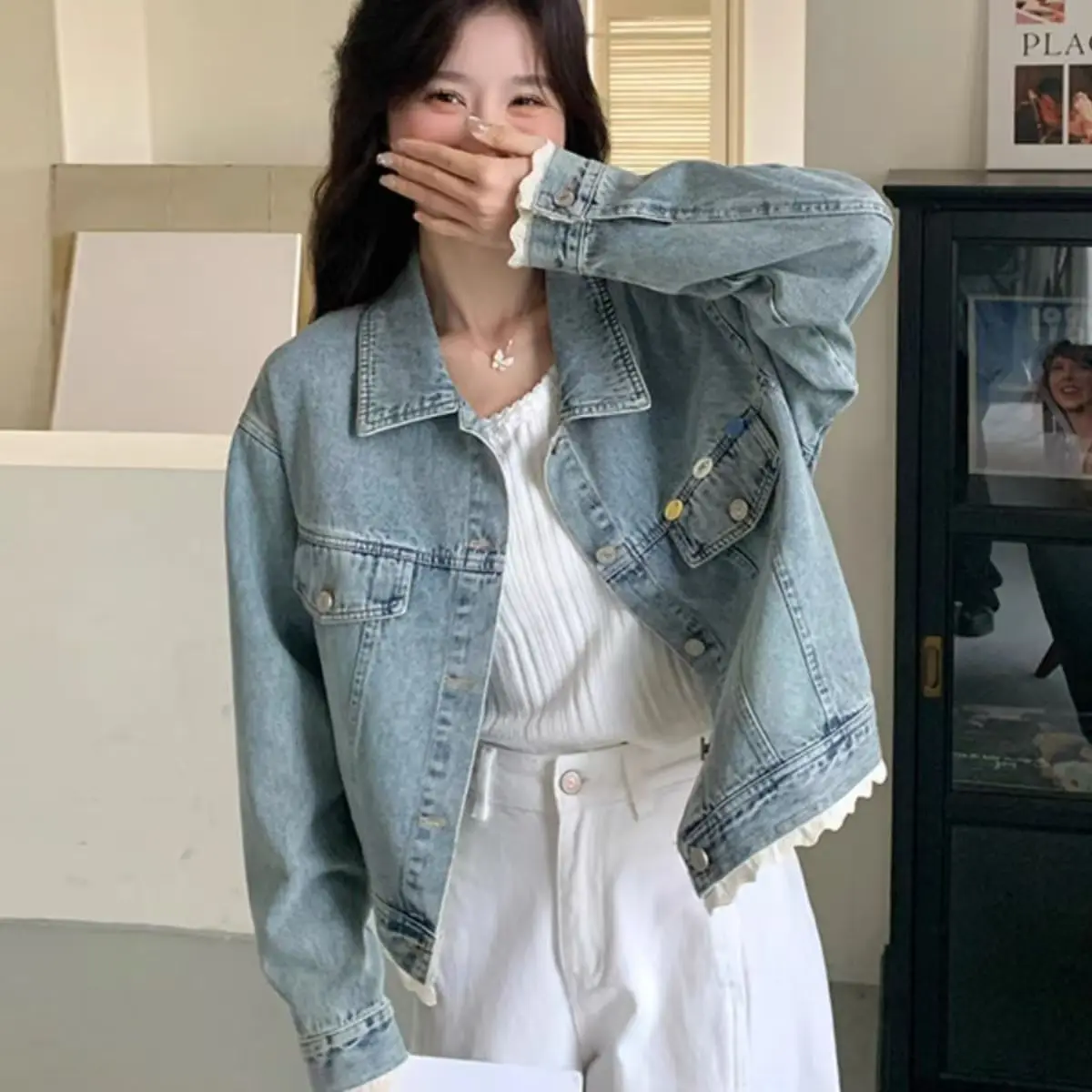 

Women Denim Coat Korean Loose Short Denim Jackets Autumn Casual Turn Down Collar Single-breasted Top Outwear