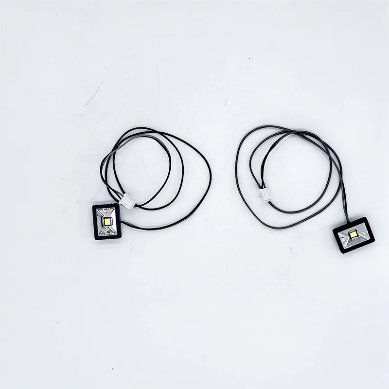 

1 pair of LED front eyebrow lights yellow bulbs, suitable for 1:14 Scania 770S DIY car toy parts