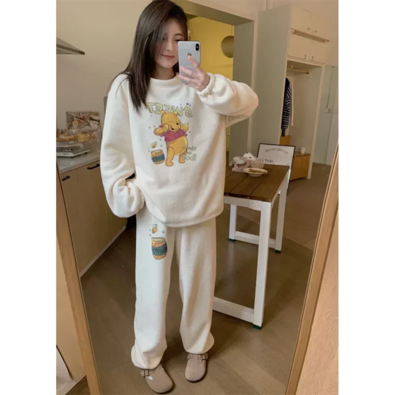 Disney Winnie the Pooh new pajamas autumn and winter coral fleece thickened fleece warm women\'s pajamas two-piece loungewear set