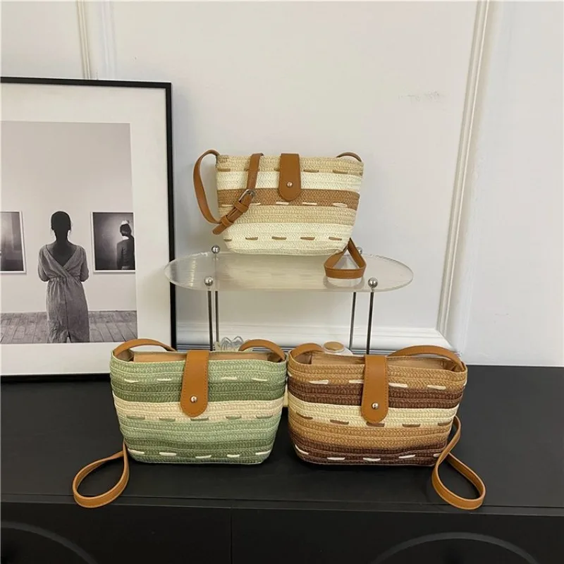 

Minimalist Vintage Tote Bag For Women Luxury Designer Diaper Bag Large Capacity Simple Leather Fashionable Crossbody