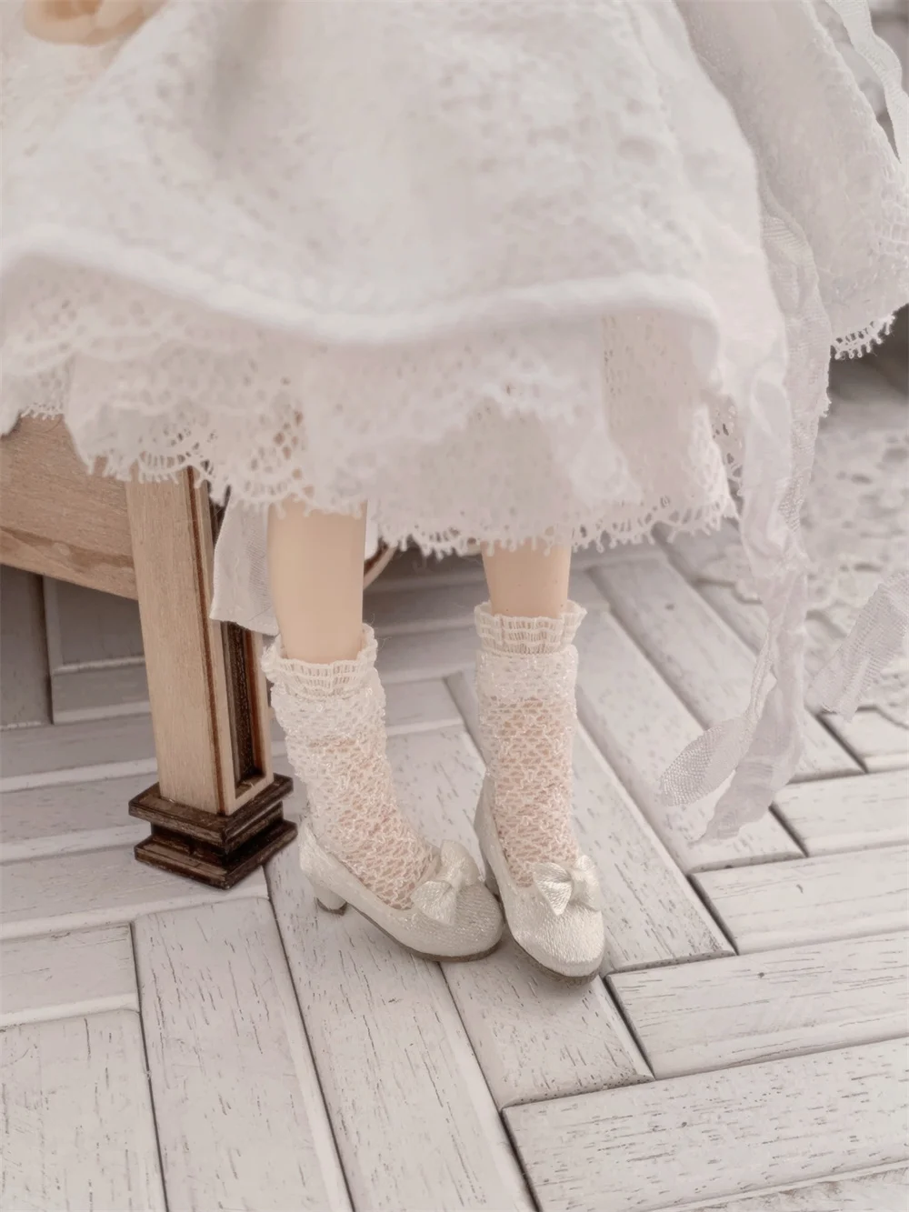 รองเท้าตุ๊กตา BJD หลากสี azone/ob22 แบบผูกโบว์ผ้าซาติน ส้นเตี้ย สไตล์อเนกประสงค์ มีสินค้าพร้อมส่ง ของเล่นจิ๋วสำหรับเด็กผู้หญิง อุปกรณ์เสริมตุ๊กตา