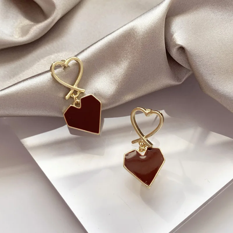 Simple Design Wine Red Love Heart Dangle Earrings for Women Gold Color Vintage Peach Drop Earring Fashion Party Jewelry