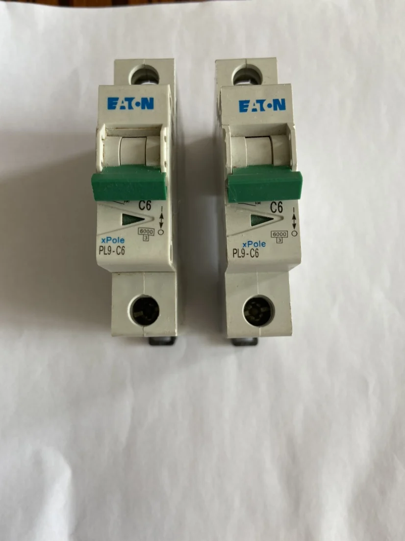 4PCS New Original Eaton miniature circuit breaker PL9-C6