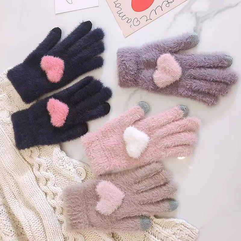 Sweet Love Heart Plush Warm Gloves For Women Soft Fluffy Touchscreen Full Fingers Mittens Girls Snow Riding Gloves