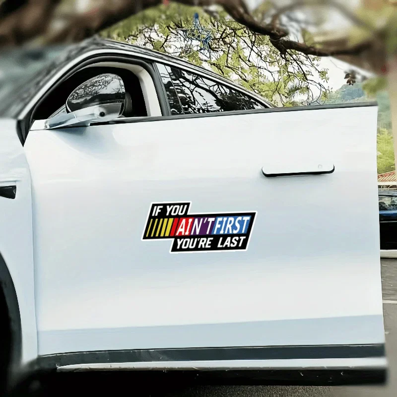 

1 шт. гоночная виниловая наклейка с надписью "Нижеу или вышеу" (или "Первый или последний"), прочные виниловые наклейки для любителей автоспорта и тюнинга автомобилей