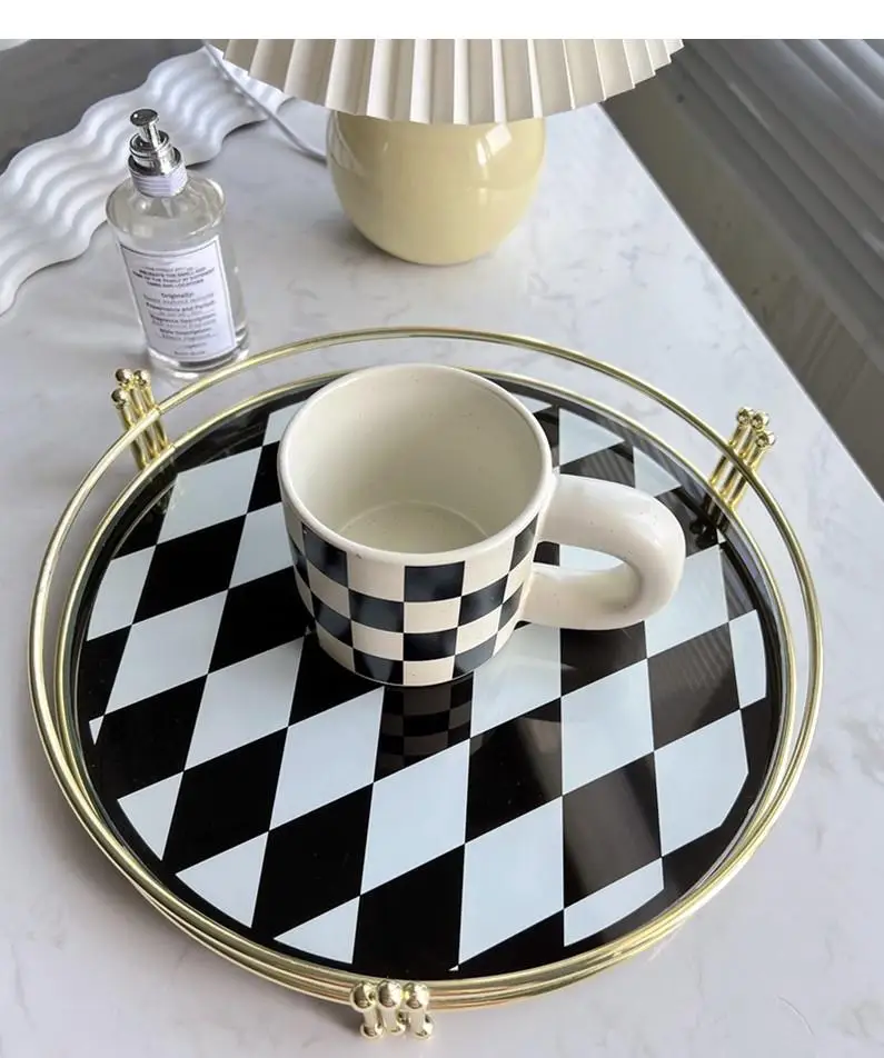 

Modern Grass Round Shape Wrought Iron Tray Diamond Black and White Grid Perfume Cosmetic Storage Tea Set Tray Household Products