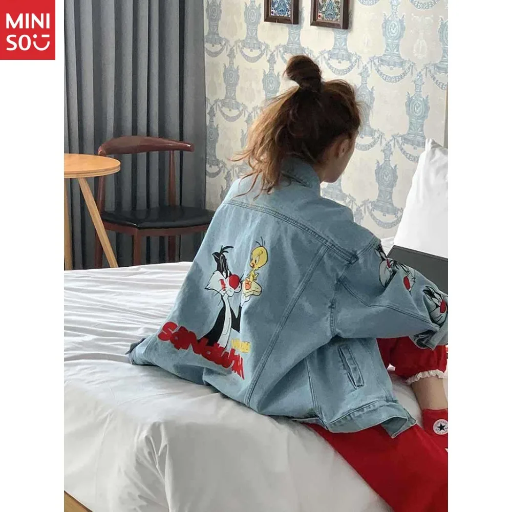 سترة ديزني للزوجين - نمط حروف كرتونية مطرزة فضفاضة ومغسولة بتصميم كلاسيكي للارتداء اليومي وملابس الزوجين