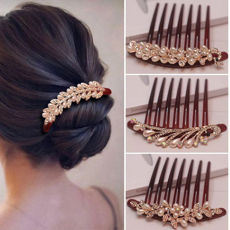 

Stylish Seven-Tooth Pearl Hair Comb - Adorned with Rhinestones for Updos