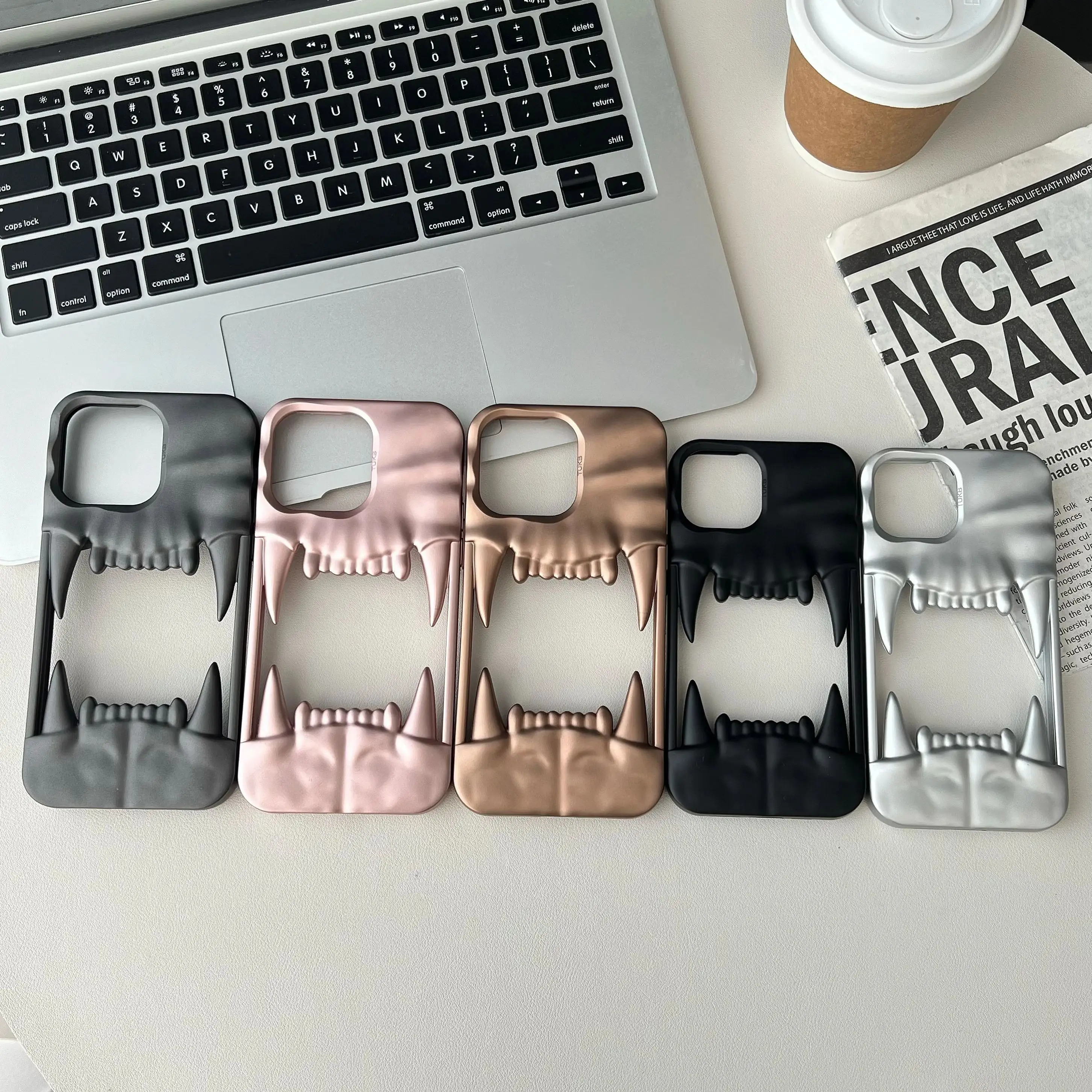 ثلاثية الأبعاد مطوي الجوف النمر الأسنان ماتي الحال بالنسبة آيفون 16 15 14 زائد 13 12 11 برو ماكس تبديد الحرارة غطاء للحماية للصدمات