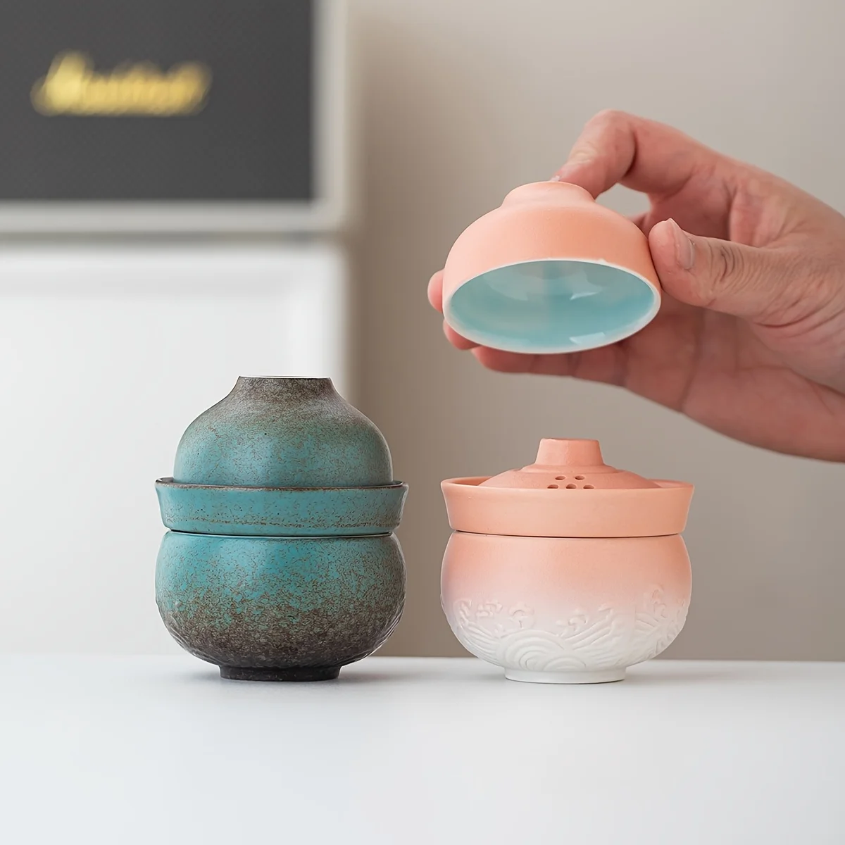 Portable Gourd-Shaped Teapot, Ceramic Kung Fu Tea Set, Comes with a Storage Bag, for Outdoor Camping Use