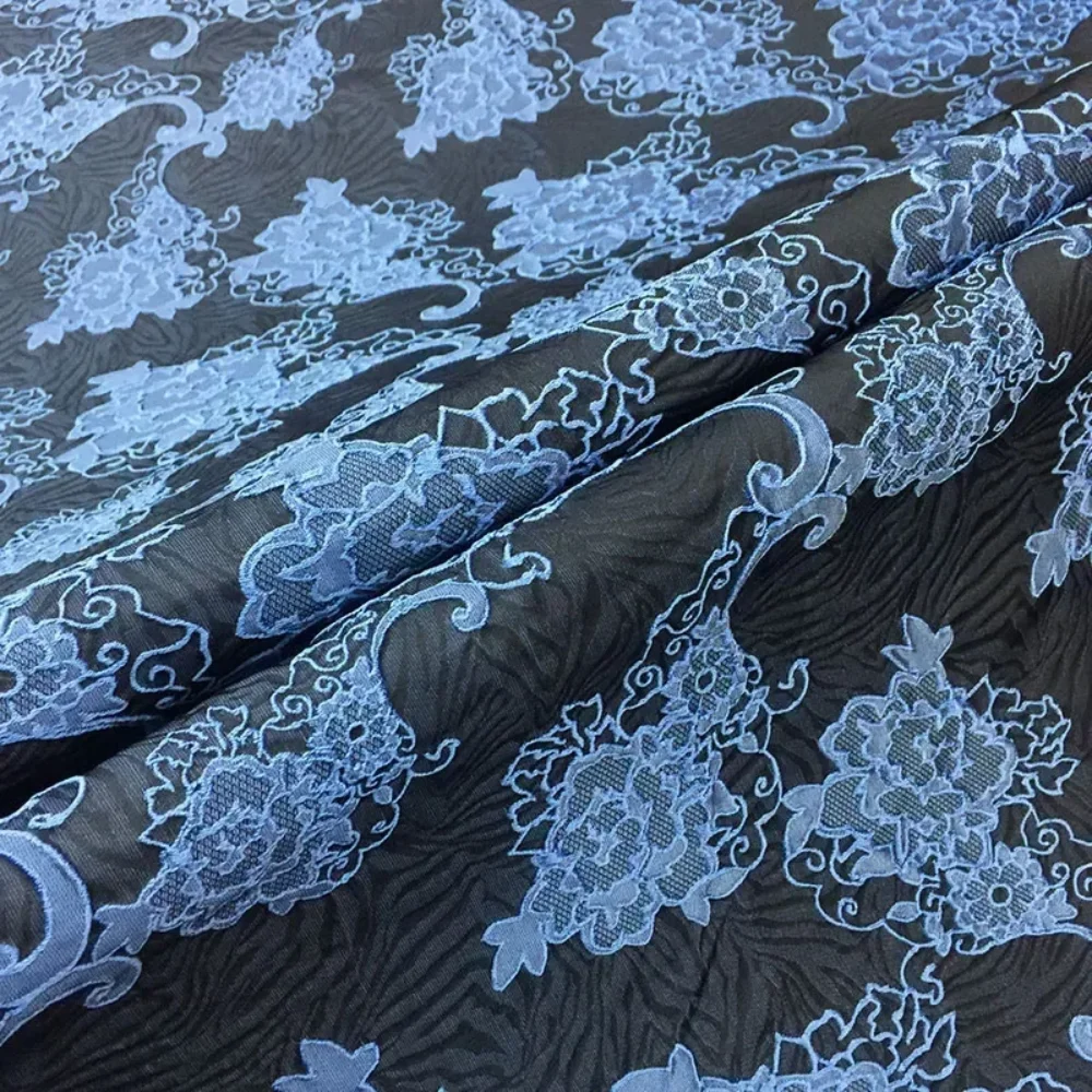 

Парчовая жаккардовая ткань, весна-осень, винтажное однотонное темно-зернистое платье, плащ, хитрый тканевый костюм, модный дизайн на метр