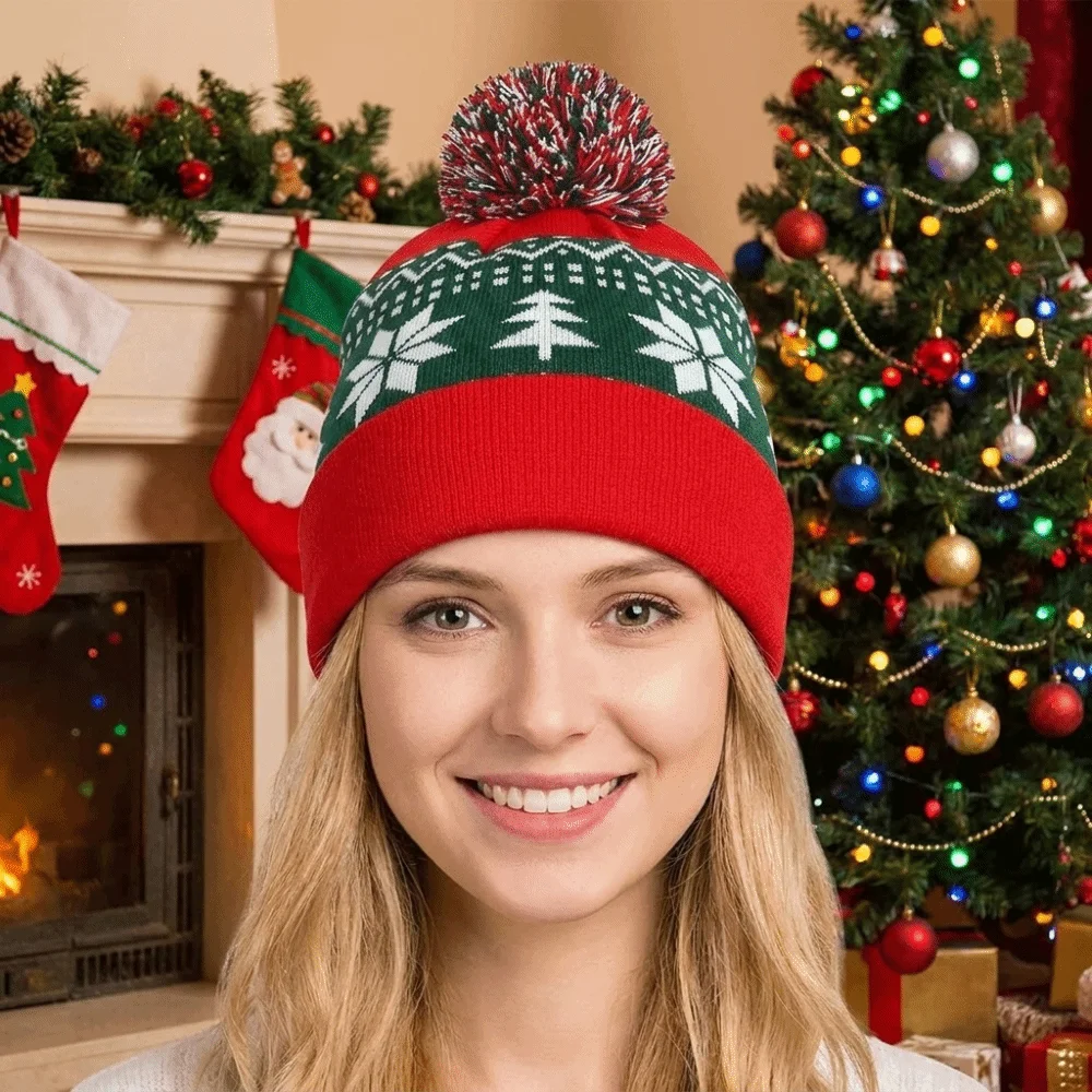 Schneeflocken-Weihnachtsmütze, Jacquard-Wollmütze, gestrickte Mütze, Geschenk, rot-grüne Patchwork-Farbe, weihnachtliche Strickmütze, festliche Dekoration – Detail 10
