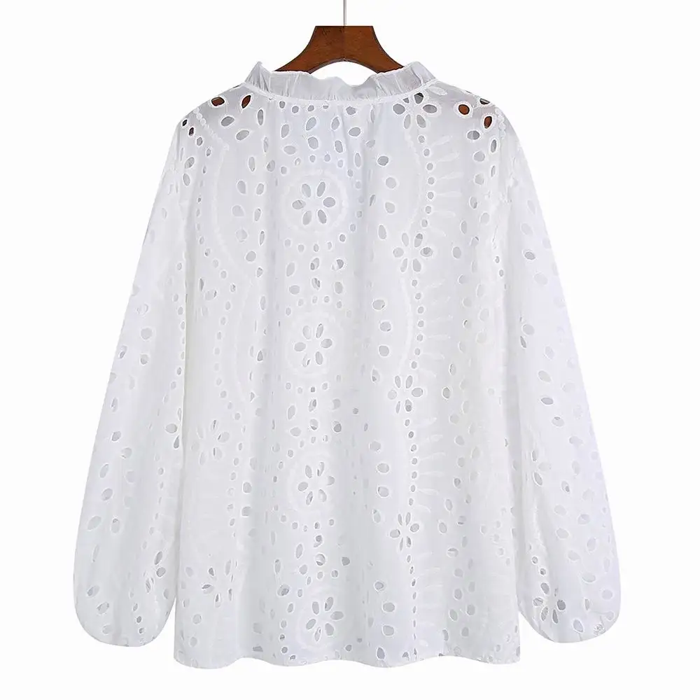 White Blouse Lace Shirt Women 2023 Summer New Clothing Hollow Out Embroidery Blusa Modern Girl Pullover Top Wears