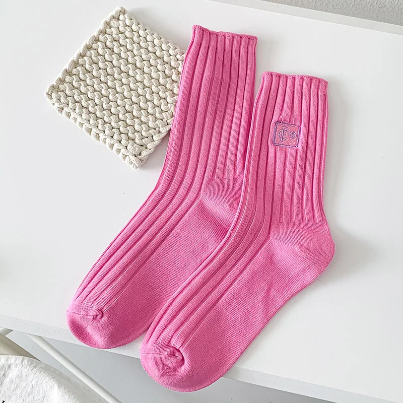 다채로운 면 자수 크루 양말 여성 패션 트렌드 일본 스타일 스택형 양말 사계절용