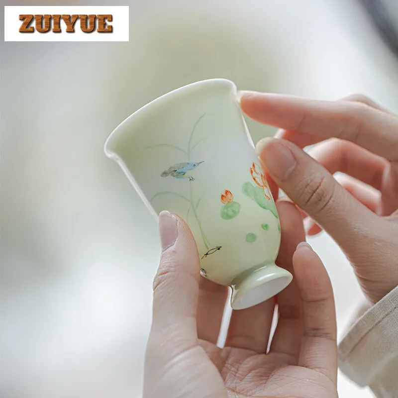 90ml Handdrawn Lotus Art Kung Fu Tea Cup Handmade Ceramic Master Cup Single Smelling Fragrance Mug Kung Fu Teaware Gift Box