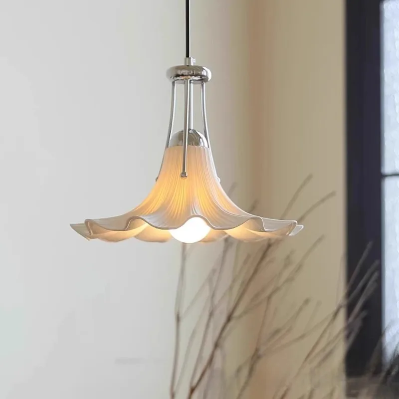 French Bauhaus Peta…