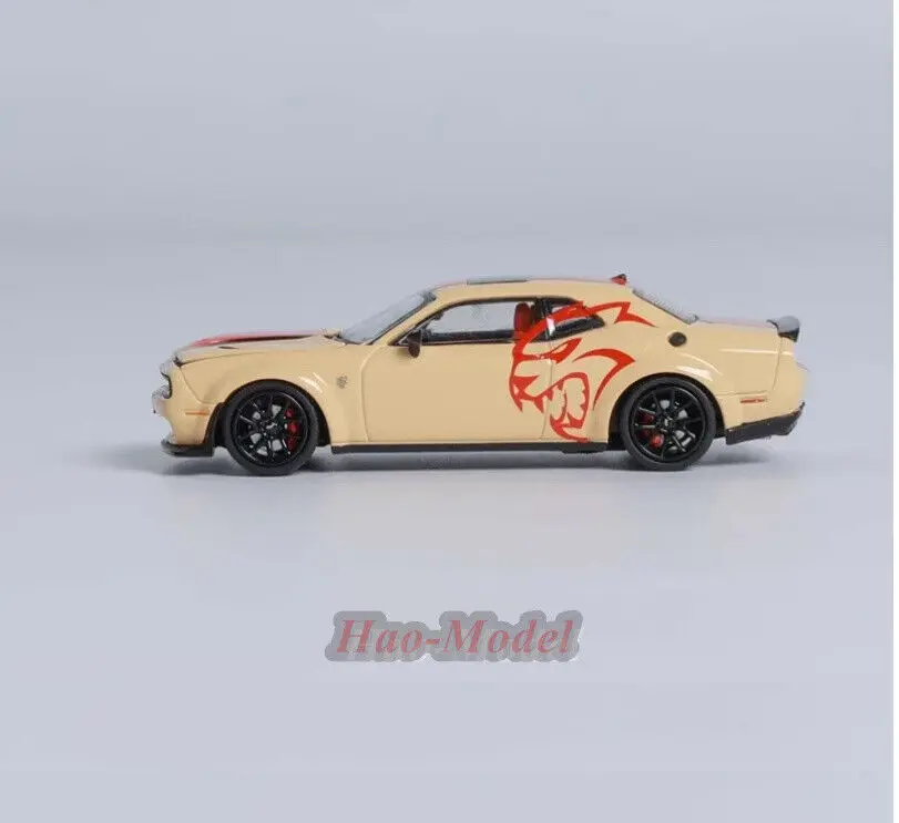 SH 1/64 For Dodge Challenger SRT Hellcat Car Model Alloy Diecast Toys Boys Birthday Gifts Hobby Display Simulation Collection