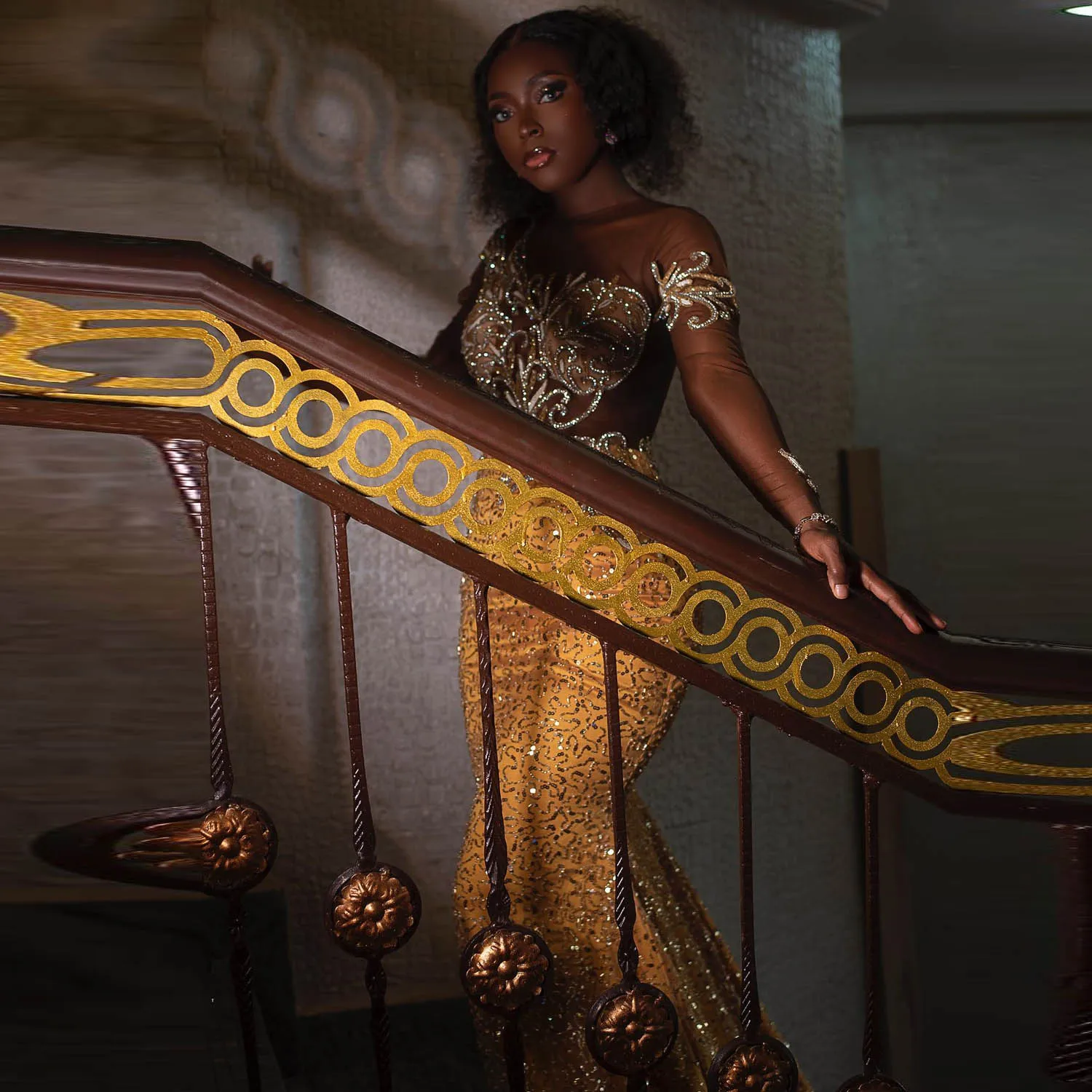 Sequined Illusion Mermaid Evening Dresses With Long Sleeves Appliques Long Prom Party Dress Sexy Long Wedding Reception Dress