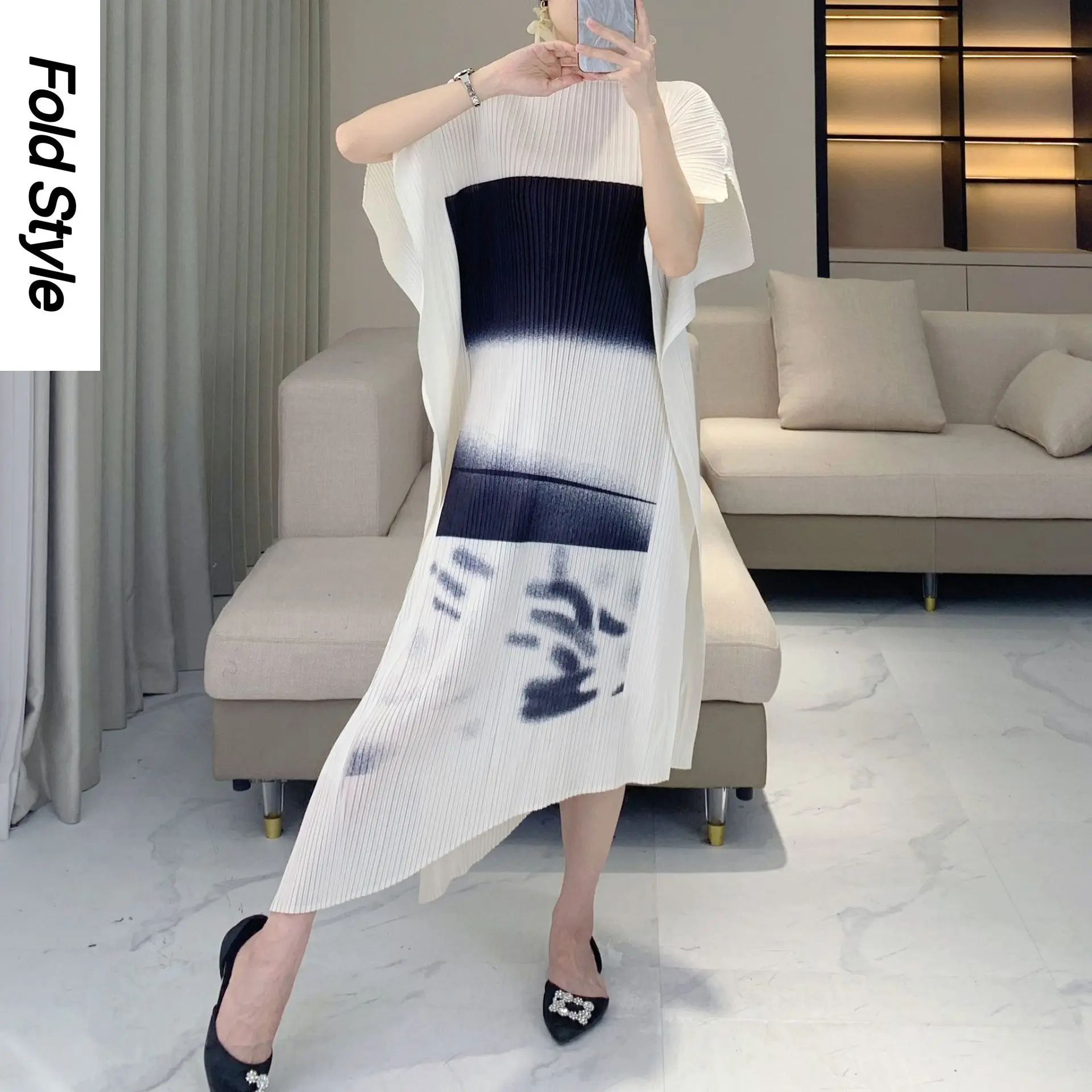 

Miyake Lazy Summer Skirt Loose and Skinny Simple Versatile Bat Sleeve Straight Skirt Premium Commuter Dress