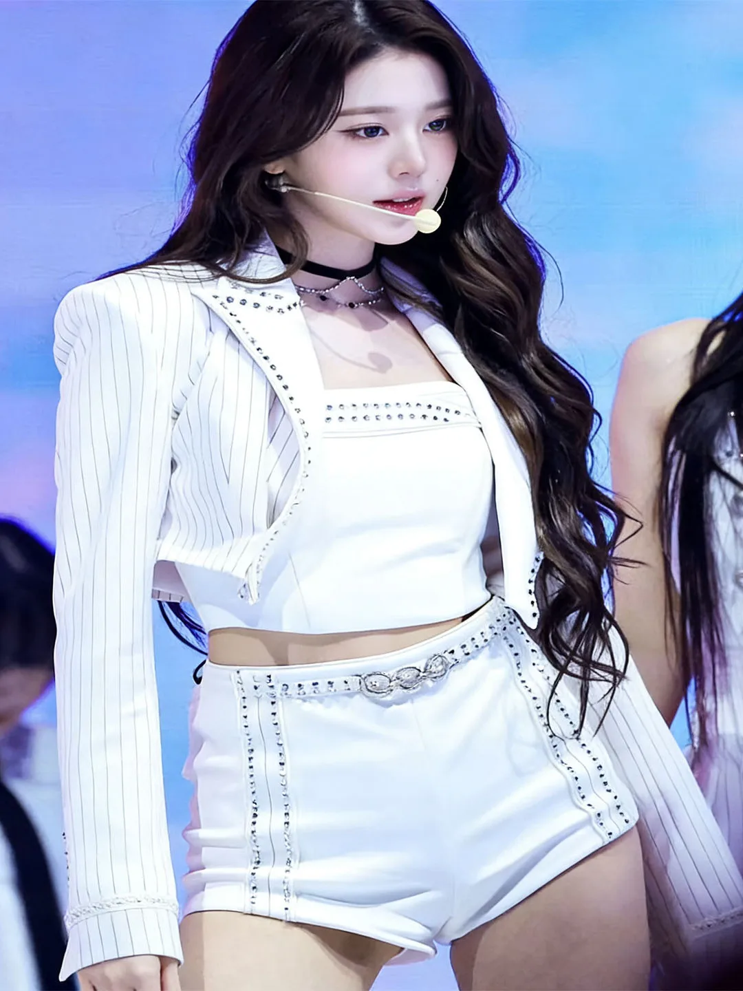 

Korean Style Short Sleeve Jacket with Strap Shorts Striped Performance Costume for Women Summer Stage Performance Outfit