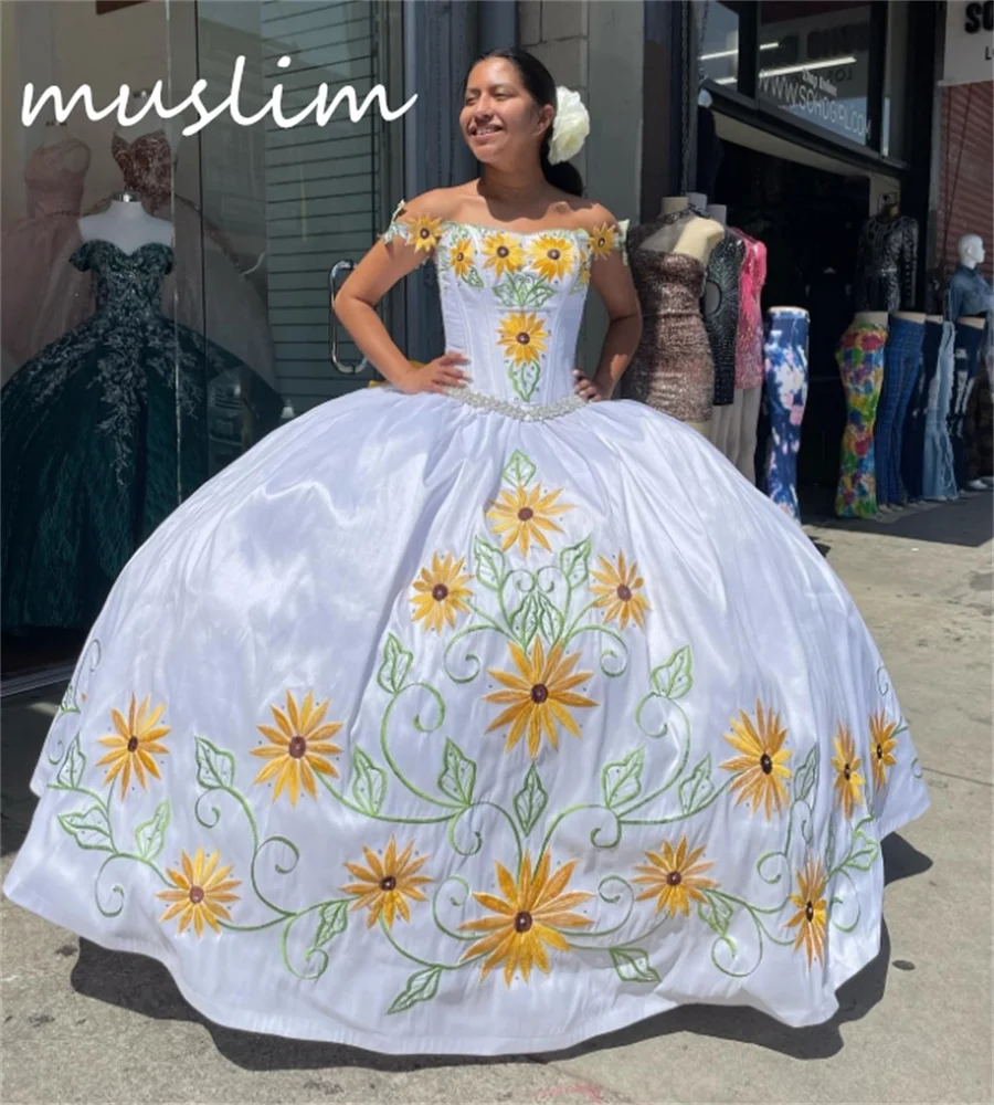 Sunflowers Embroidered Quinceanera Dresses Traditional Culture Charro Mexican Vestidos De Novia México With Bow Customized