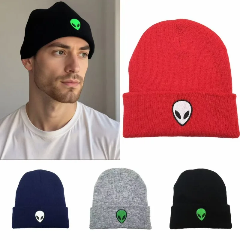 

New European and American Alien Skull Embroidered Knitted Hat for Men and Women in Autumn and Winter Warmth