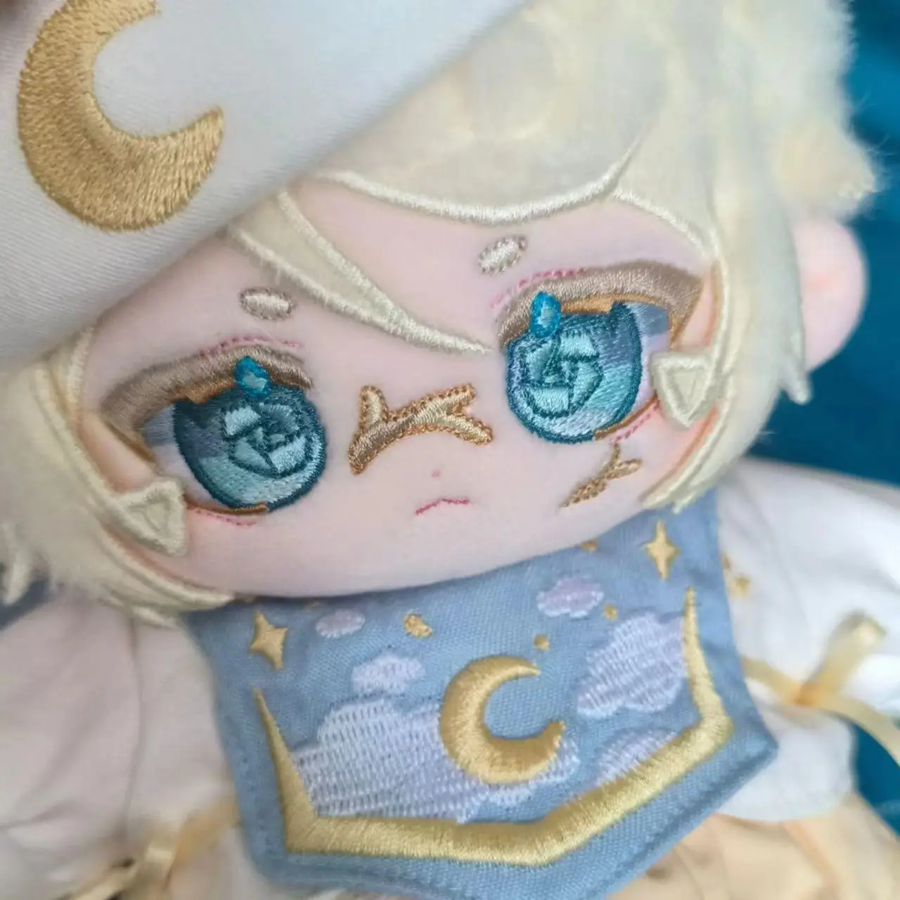 

Stuffed 20cm Game Identity V Edgar Valden Cosplay Plush With Skeleton Dolls Toys for Fan Collection Plush Birthday Gifts