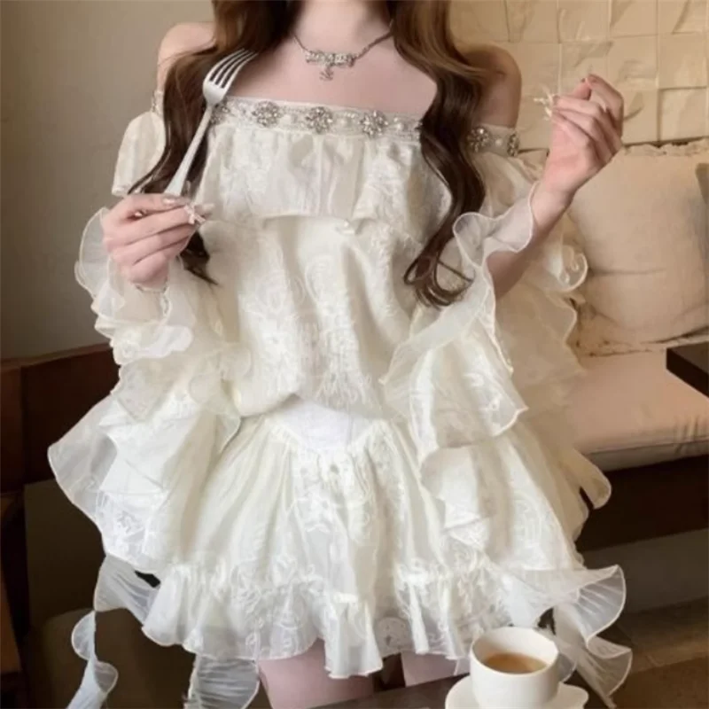 

Luxury Embroidery 2 Pieces Celebrity Lady Dress Sets Elegant Women 2pc Slash Neck Beads Ruffles Shirt Blouse&Mini Skirt Suits