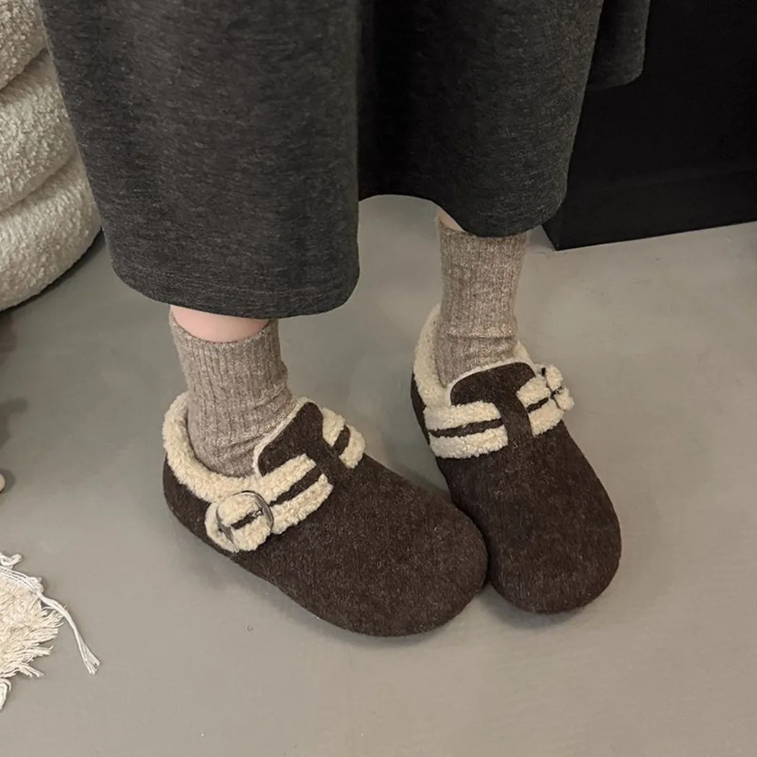 

Новые женские хлопковые туфли 2026: осенне-зимние, винтажные, плюшевые, удобные, теплые, универсальные, нескользящие, для дома