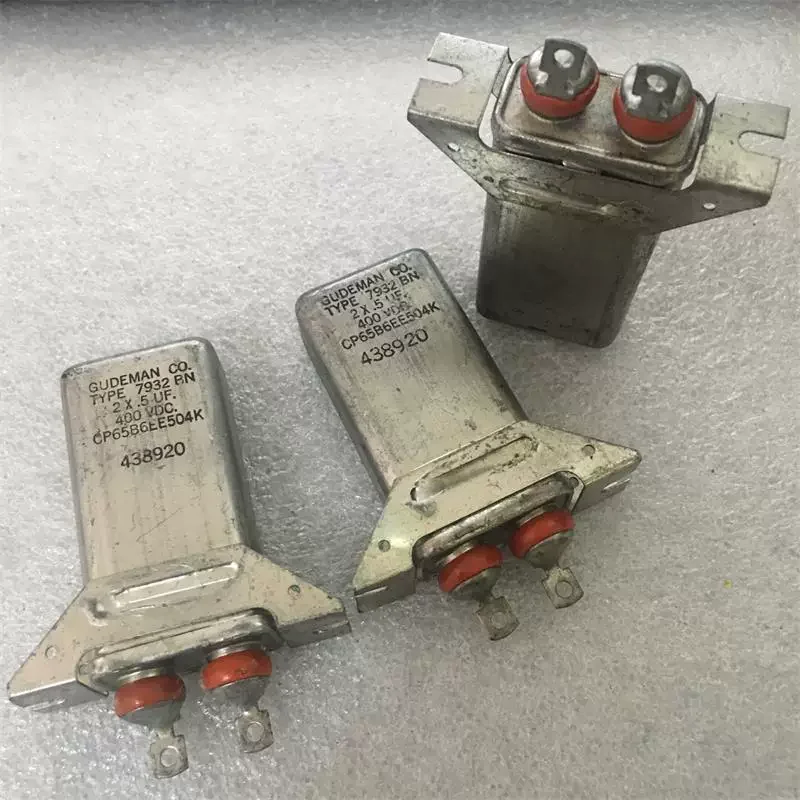 Antique American GUDEMAN 2 × 0.5UF Generation 0.47UF400V Copper Shell Gallbladder Machine Coupled Oil Immersed Capacitor