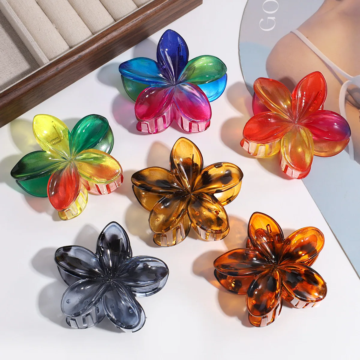 Clear Egg Flower Acrylic Hair Clip for Women Vintage Hair Claws Crab Clamp Barrette Summer Girl Hair Accessories Ponytail Holder