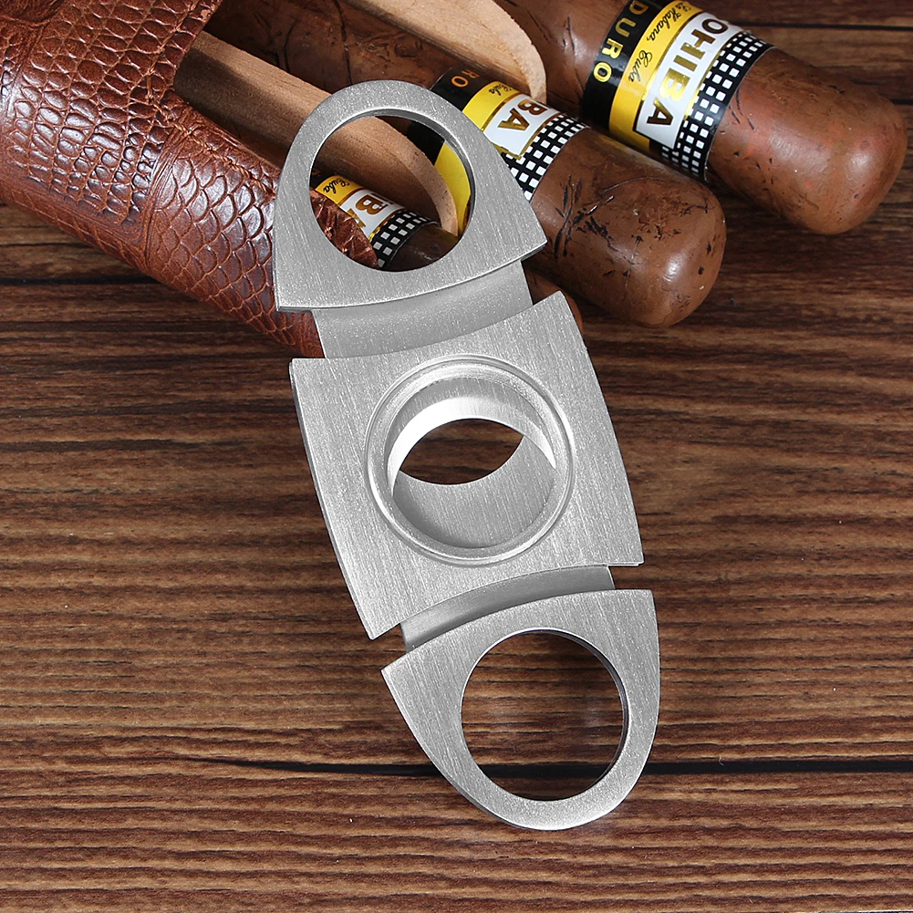 

Metal Silver Color Cigar Cutter Portable Cigar Cutting Tool Sharp Tobacco Knife Guillotine Scissors for Home Travel Smoking Use