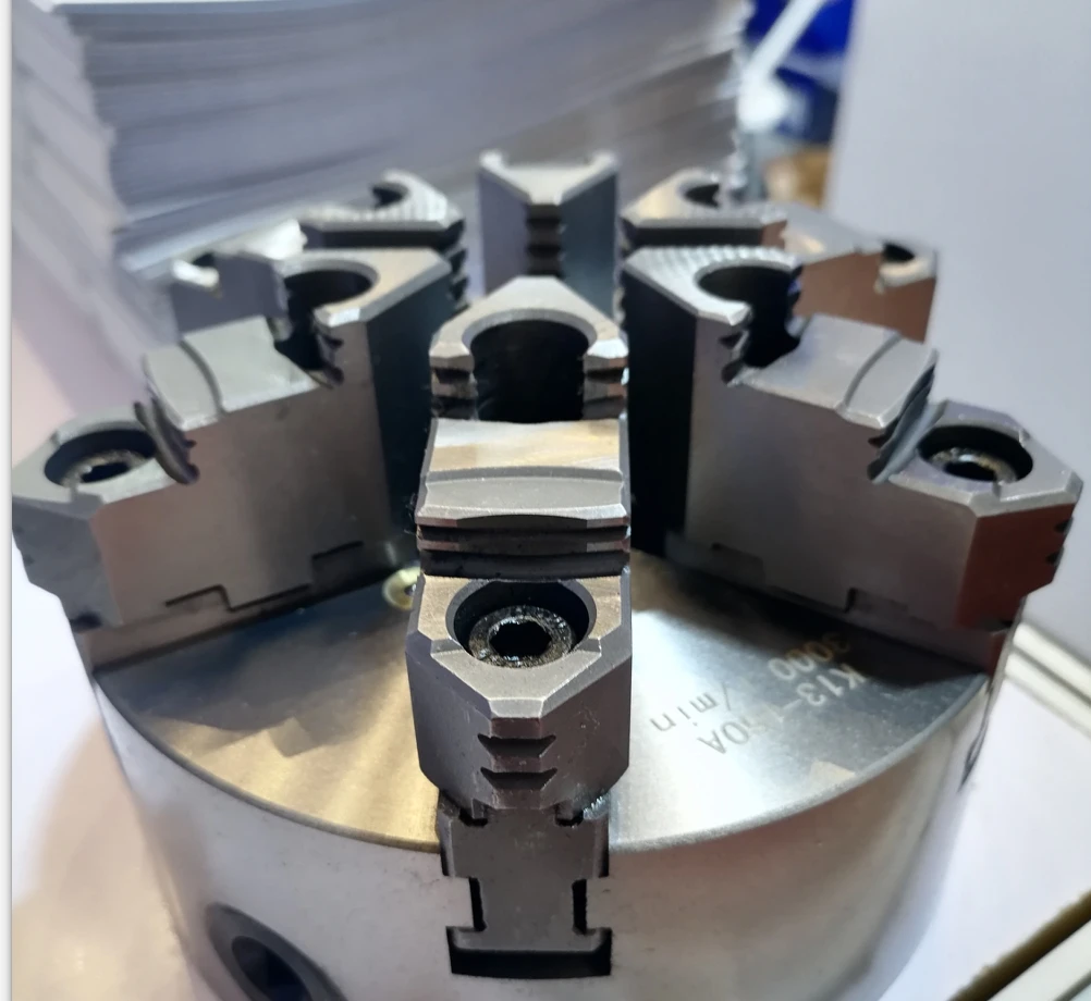 

K13-320C Ручной патрон, 6-кулачковый самоцентрирующийся патрон с цилиндрическим сбором