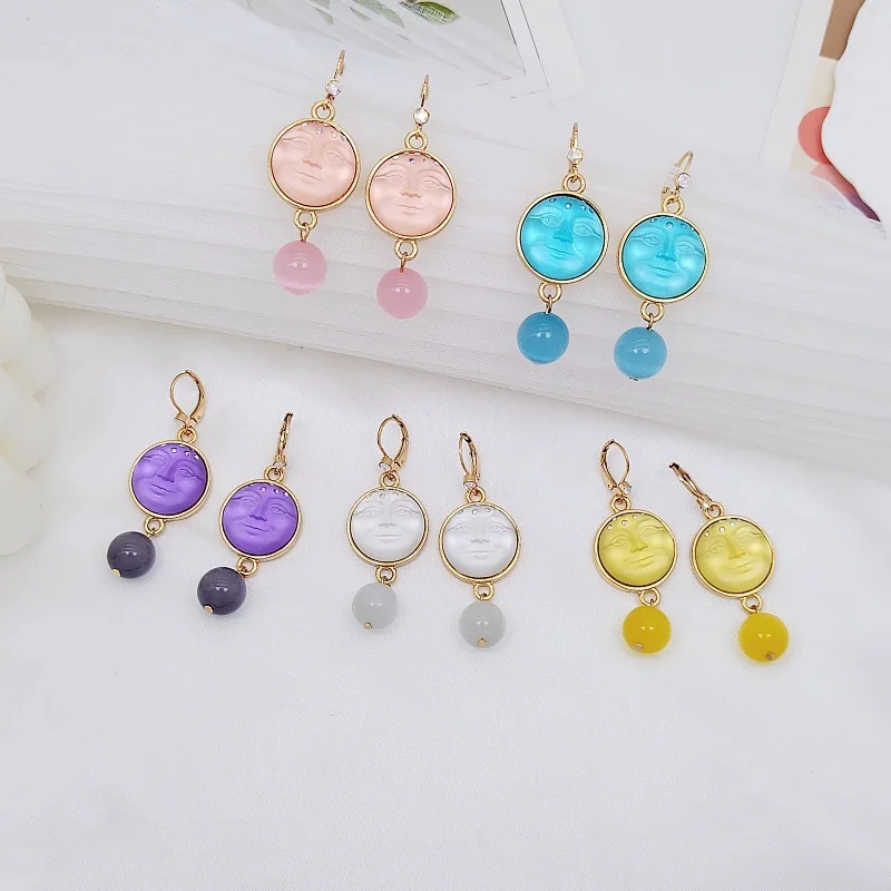 

KF Retro Elegant Literary and Sweet Moen Face Glass Beads with Exquisite Fashion Multi-color Dream Temperament Earrings