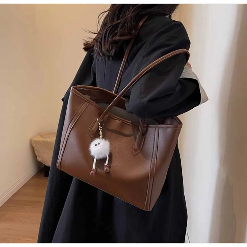 

Новинка 2024, женские сумки-тоут, большая вместимость, дизайн для поездок на работу, повседневные, универсальные, простые, модные, высококачественные сумки на одно плечо