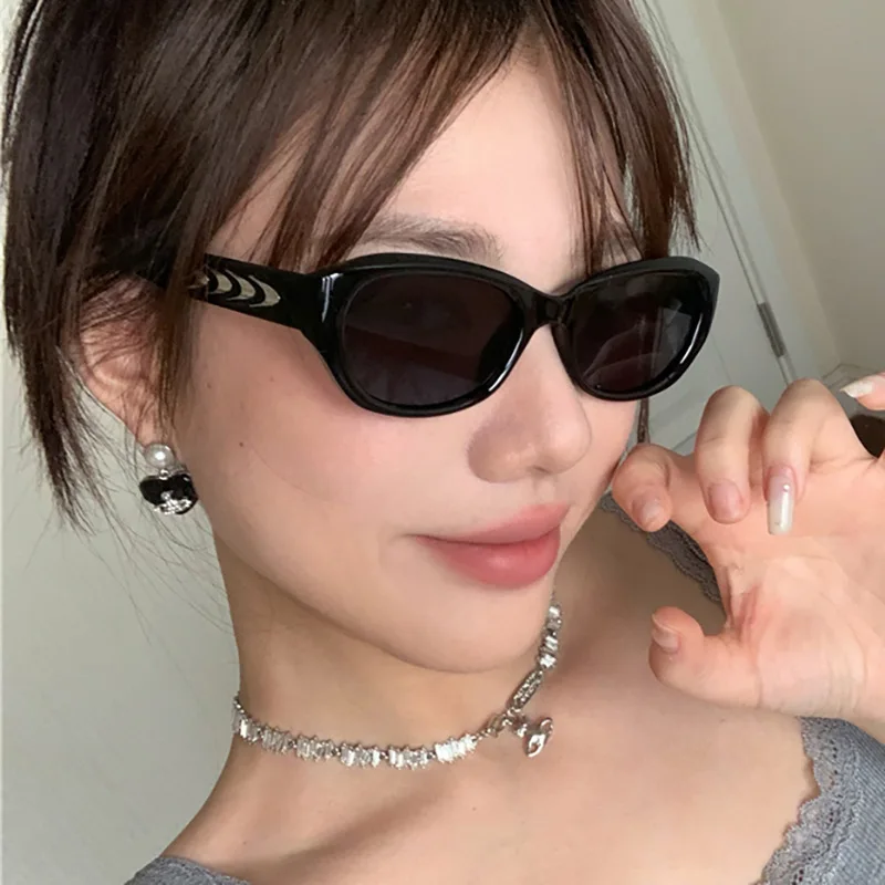 

2025 Korean Fashion Cat-eye Keel Sunblock Sunglasses Men's and Women's High-grade Women Sunglasses UV400