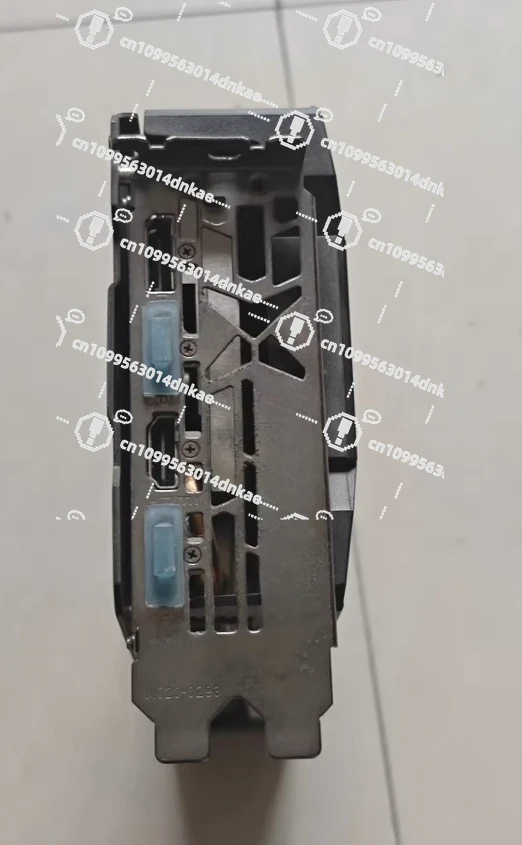 RX 5700 8G X للاستخدام الشخصي، بطاقة بيد واحدة، تبديد جيد للحرارة، لا تفكيك أو إصلاح. الوظيفة عادية