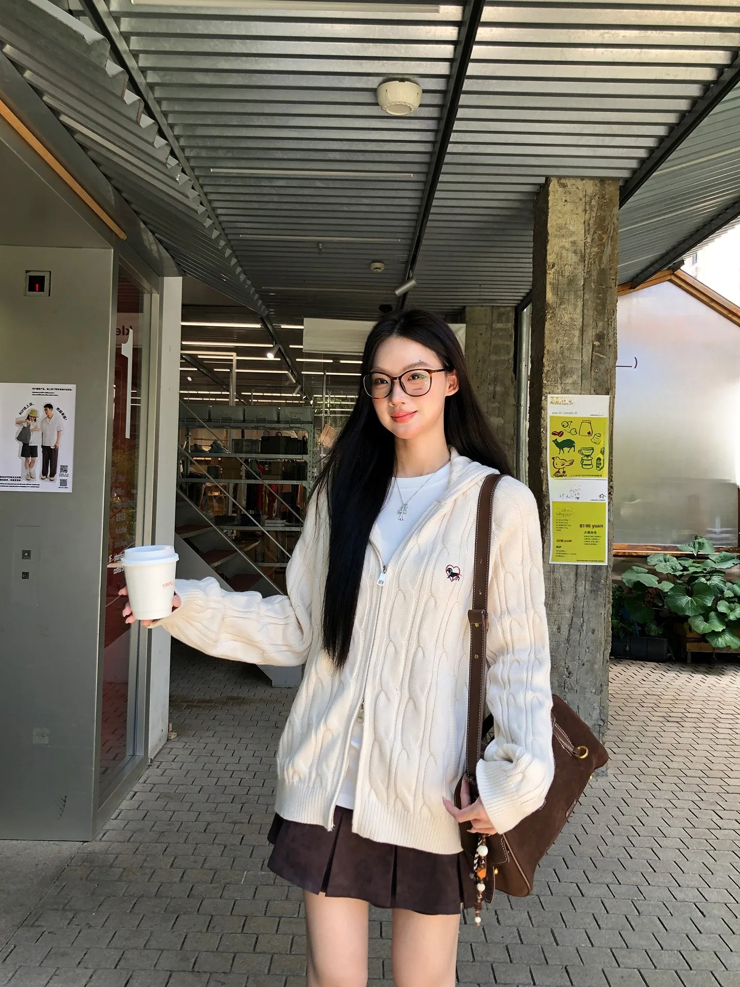 

Красный вязаный открытый кардиган знаменитостей, женский ранний осенний кардиган Aosphere, корейская верхняя одежда, дизайнерская шляпа, свитер Jaet