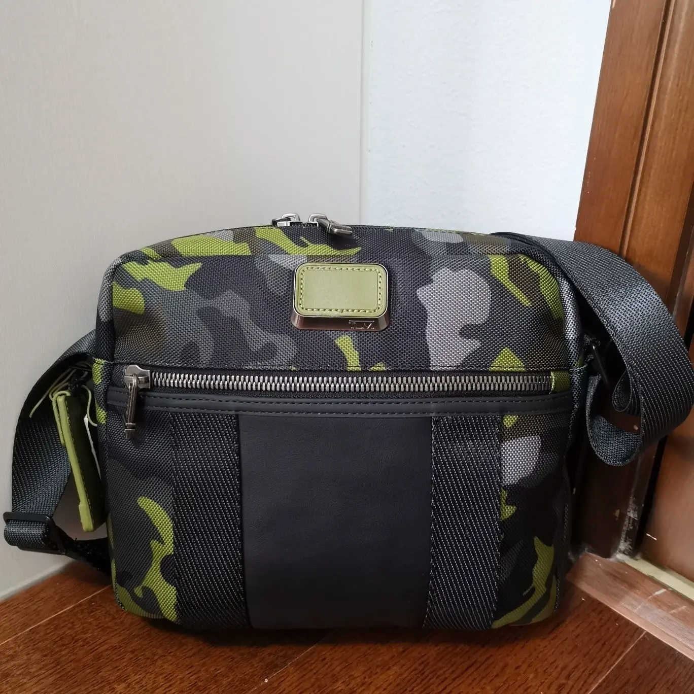 

Модная повседневная нейлоновая сумка через плечо 2026 года для мужчин, трендовая городская сумка-слинг для ежедневных поездок