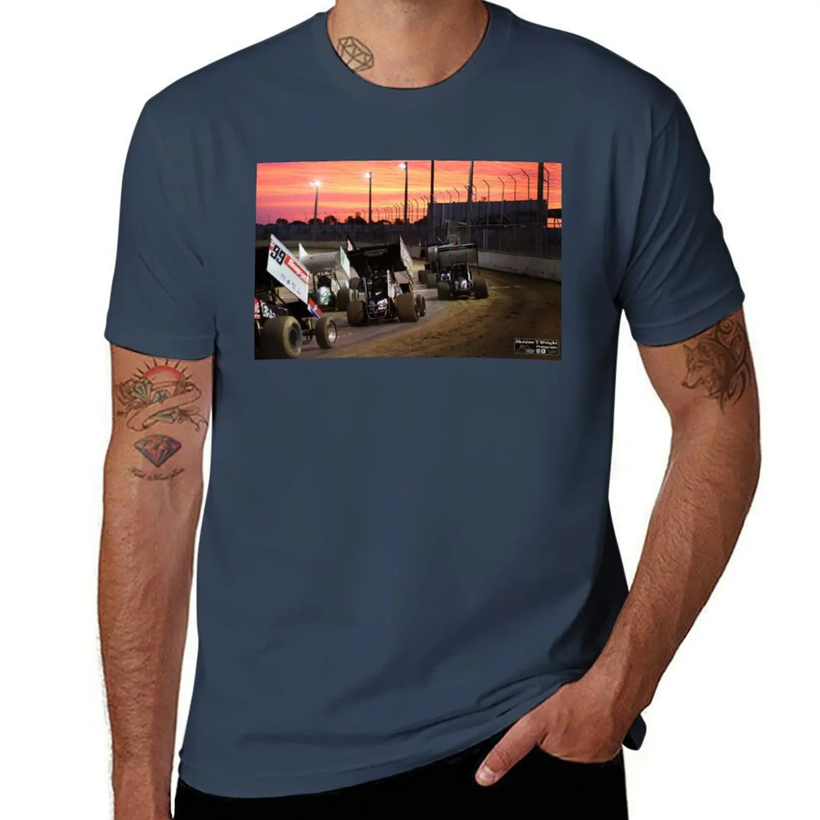 Sunset track. Speedway the at T-Shirt Trendy Pattern T-Shirt for Men