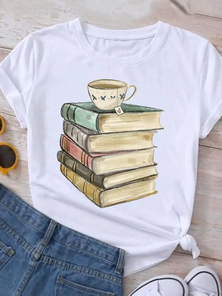 

Футболка женская графическая с коротким рукавом, модная повседневная рубашка с принтом книги и кофе, в стиле 90-х, на лето