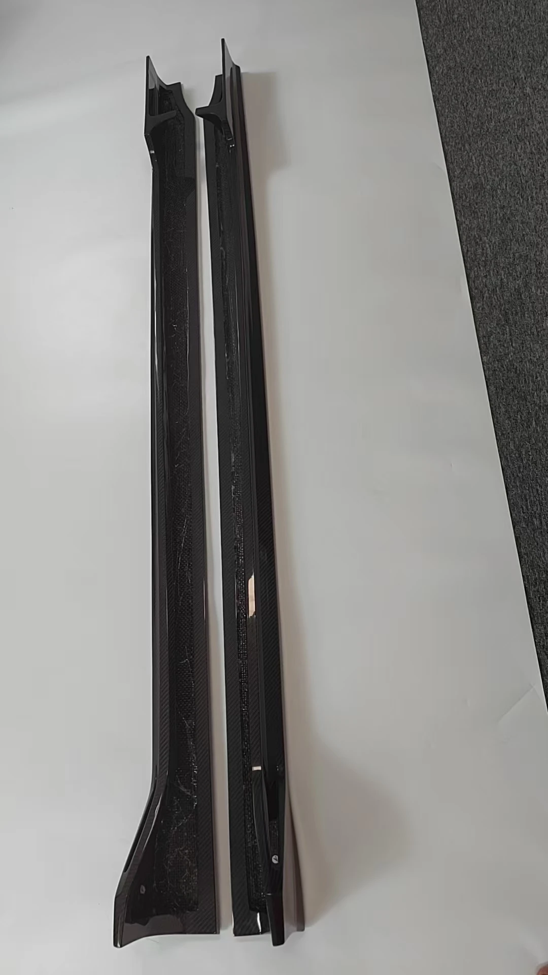High Quality V Style Dry Carbon Fiber Side Fenders Combination Skirts Kit for ‘BMW M2 Couple G87 2023+ Perfect Fitment