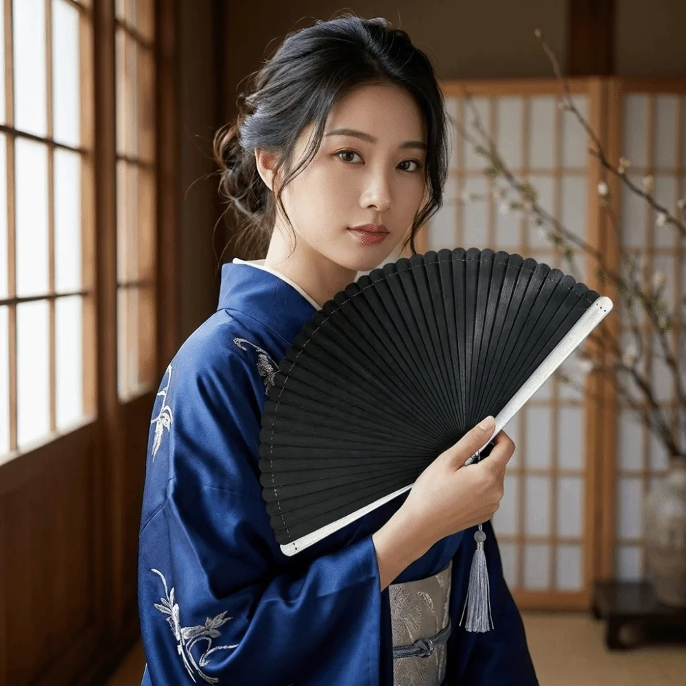 Hand Fan Vintage Bamboo Folding Fan Portable Mini Handheld Fan Classic Decorative Hand Cranked Fan Qipao Accessory