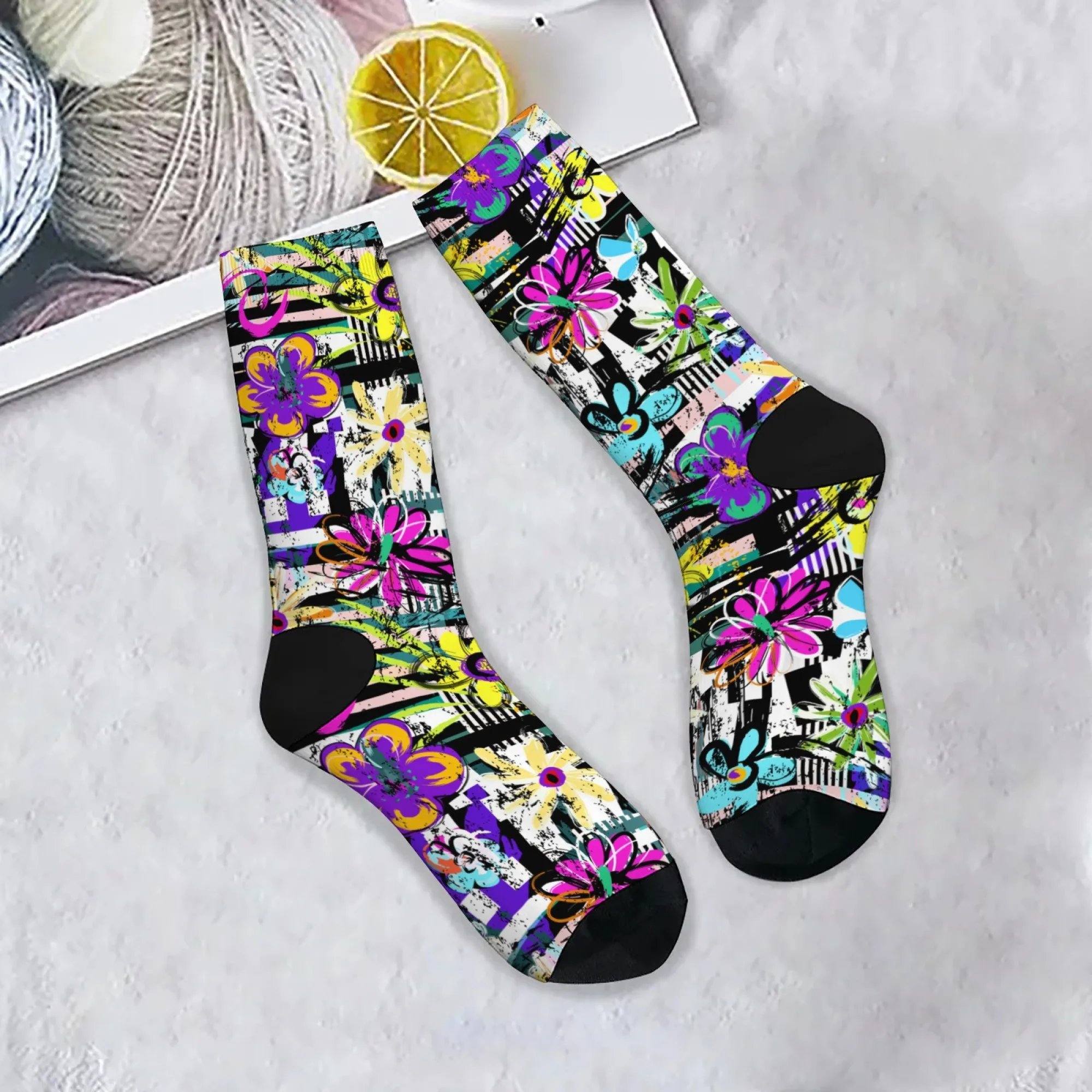 Künstlerische florale Graffiti-Herrensocken, Neuheit, lustige Crew-Socken, bequem, warm, rutschfest, Straße, Hip-Hop, Retro-Mode, Socken, Geschenk