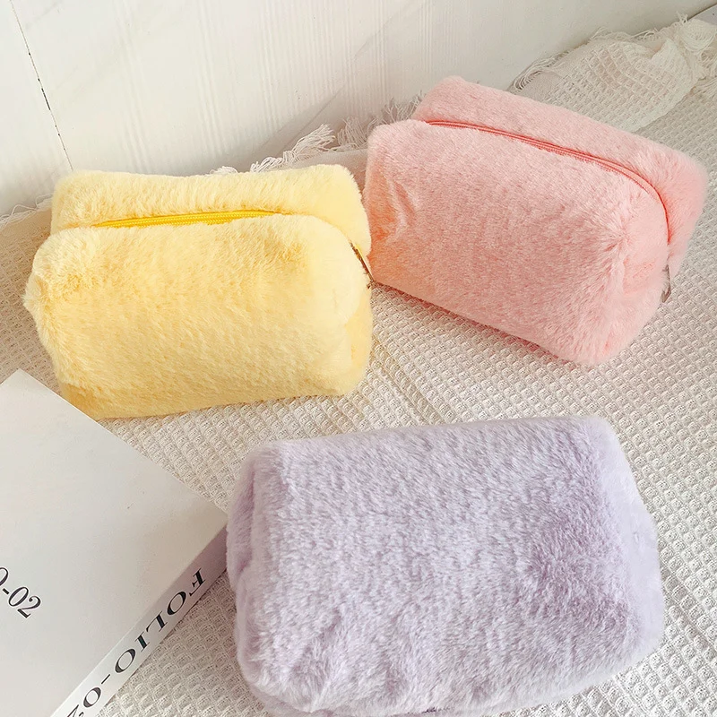 Solid Color Soft Fur Makeup Pouch Portable Travel Makeup Bag Women Cosmetic Bag Toiletries Organizer Case Lady Make Up Case