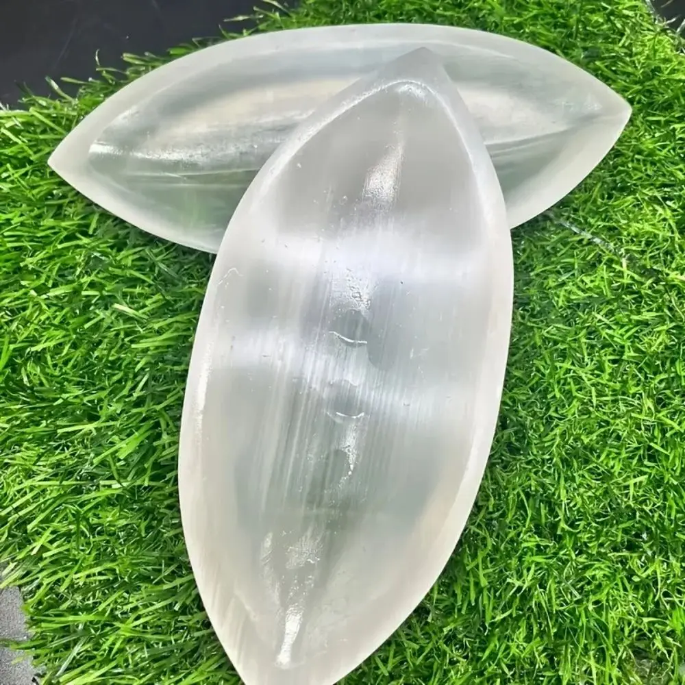 

1pc Natural Selenite Bowl Plate Irregular Oval Carved Quartz Crystal Translucent Stone for Office Home Decor Living Room Gift