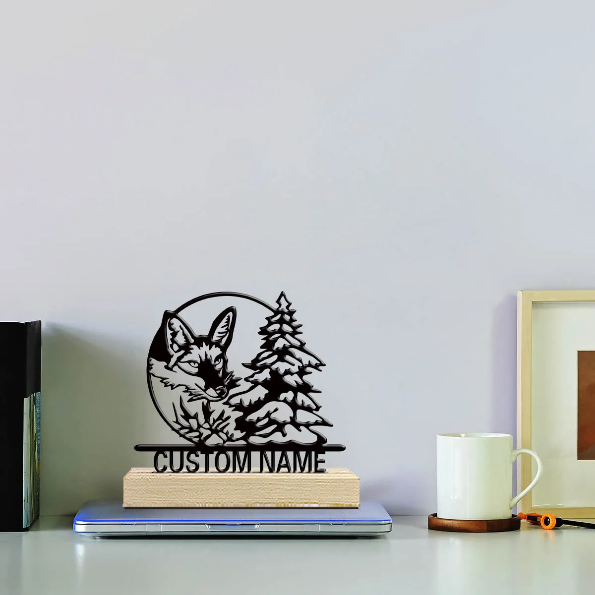 1pc Customized Minimalist Metal Ornaments Customizable Name With Wooden Base Decorative Gifts, Metal Statue Ornaments