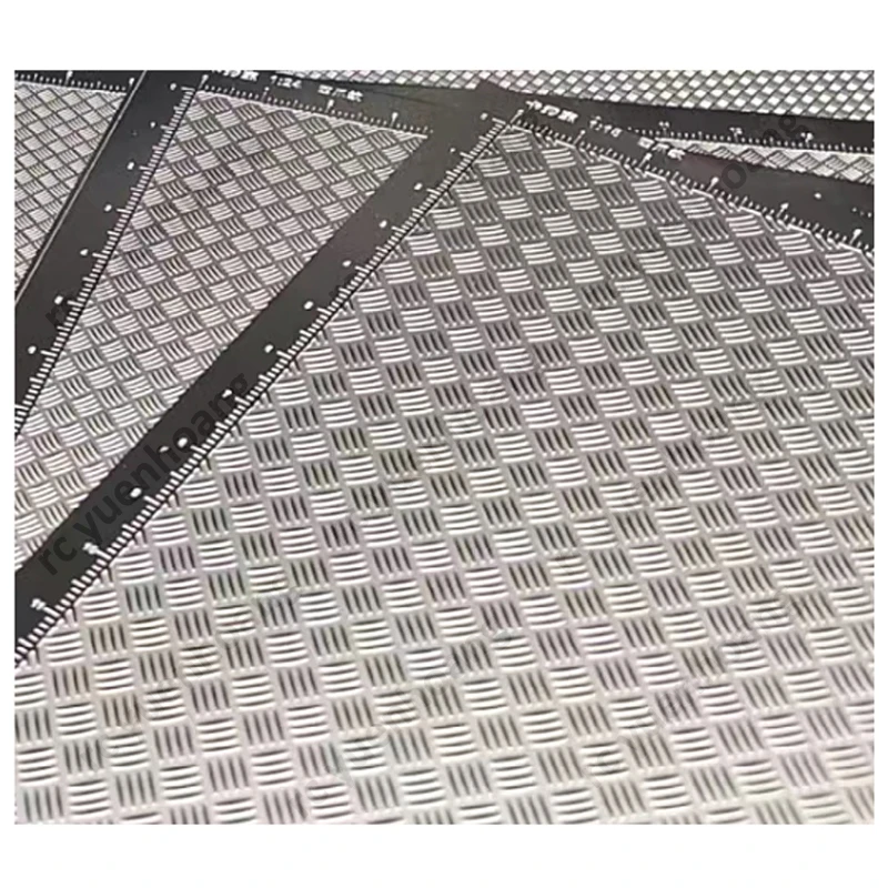 1PCS Four-Claw Pattern Etched Sheet Stainless Steel Anti-Slip Checker Plate DIY Easy-to-cut Decoration Parts for RC Car Model