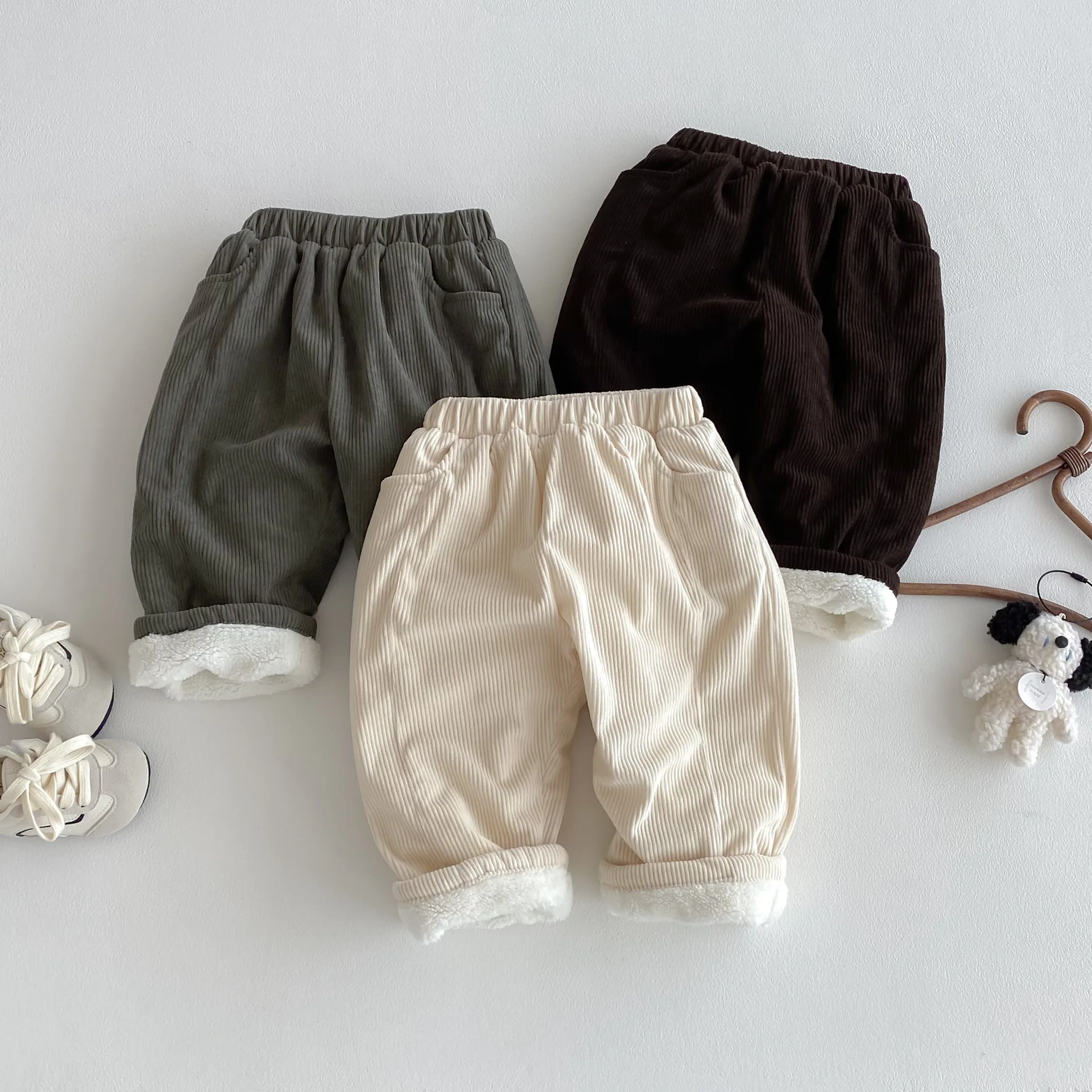 

2025 Winter New Children Warm Pants Solid Boys Girls Plus Velvet Thick Harem Pants Baby Fleece Corduroy Trousers Kids Clothes