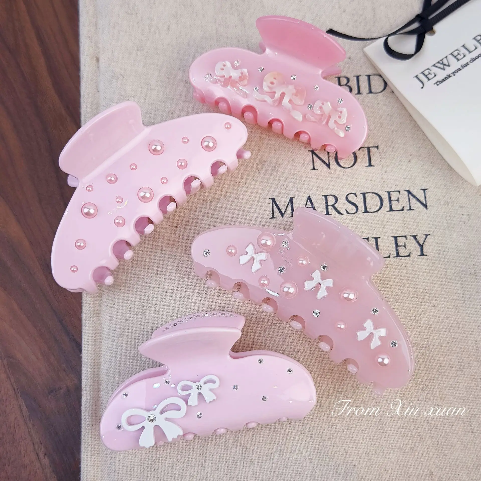 Women's Hair Clip Pink Color Simple Funny Fashion Niche Ballet-style Diamond-encrusted Shark Clip For Kawaii Cute Girl Hair Clip